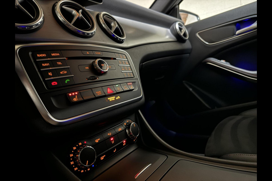 Mercedes-Benz GLA 180 AMG Night Edition Pano Sfeer NAP