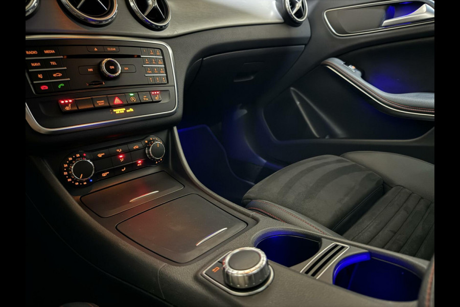 Mercedes-Benz GLA 180 AMG Night Edition Pano Sfeer NAP