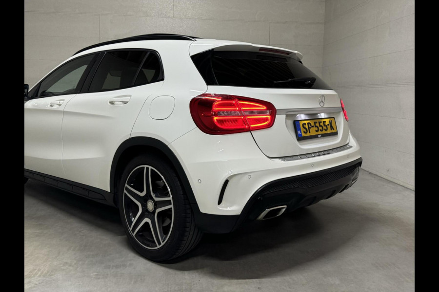 Mercedes-Benz GLA 180 AMG Night Edition Pano Sfeer NAP