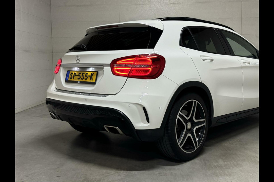 Mercedes-Benz GLA 180 AMG Night Edition Pano Sfeer NAP