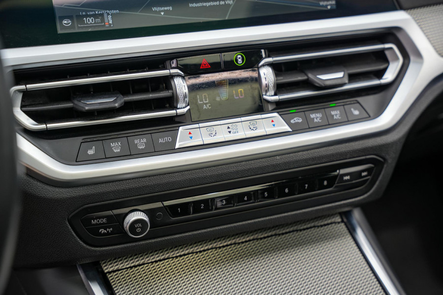 BMW 3 Serie Touring M340i xDrive Panoramadak Harman/Kardon Dodehoek 360cam Leer DAB+ 19”LM