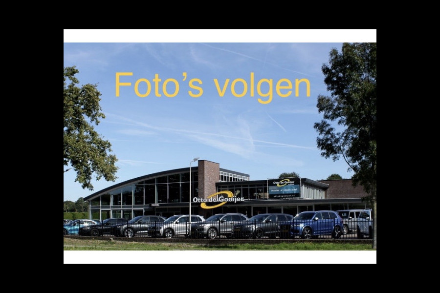 Volkswagen Passat Variant 1.4 TSI ACT Connected Series Plus / Trekhaak / Panoramadak / Camera / Leder / 17'' / Virtual Cockpit / Navigatie / Stoelverwarming / DAB / ACC