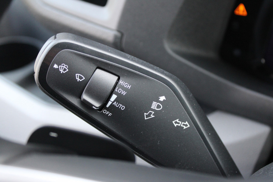Volkswagen Crafter 35 2.0 TDI L3H3 177pk - Facelift - 2x Schuifdeur - Navigatie - LED - Geveerde stoel - Virtual cockpit - Camera - Trekhaak - Stoe
