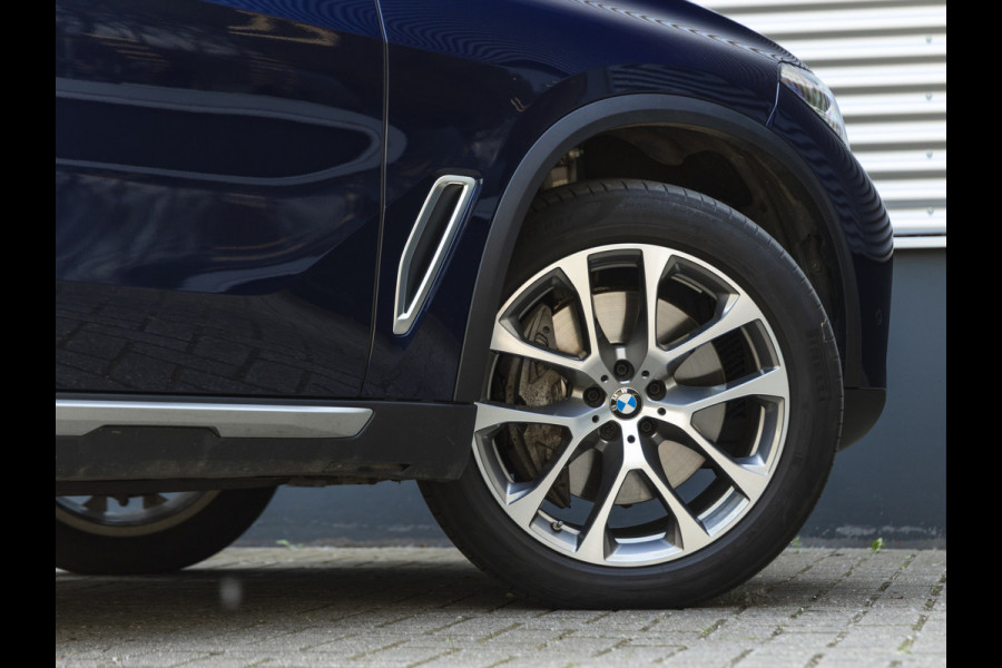 BMW X5 xDrive45e xLine - Pano - Trekhaak - Driving Ass Prof - Harman Kardon - Soft Close