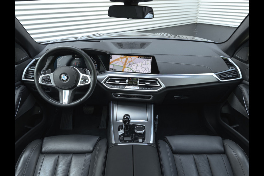 BMW X5 xDrive45e xLine - Pano - Trekhaak - Driving Ass Prof - Harman Kardon - Soft Close