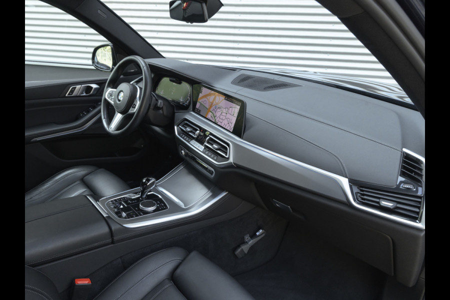 BMW X5 xDrive45e xLine - Pano - Trekhaak - Driving Ass Prof - Harman Kardon - Soft Close