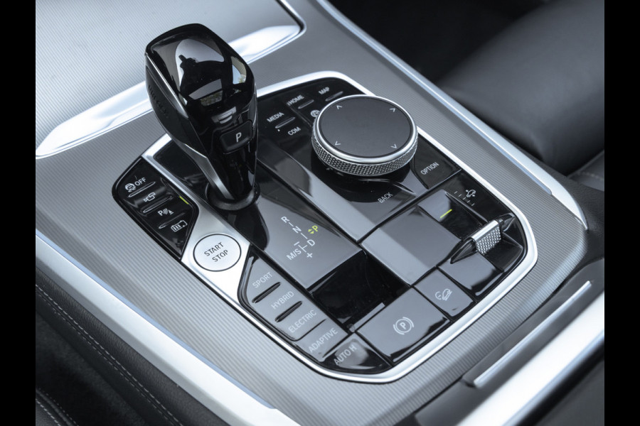 BMW X5 xDrive45e xLine - Pano - Trekhaak - Driving Ass Prof - Harman Kardon - Soft Close