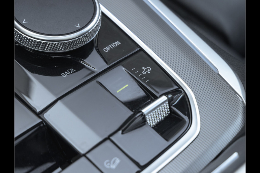 BMW X5 xDrive45e xLine - Pano - Trekhaak - Driving Ass Prof - Harman Kardon - Soft Close