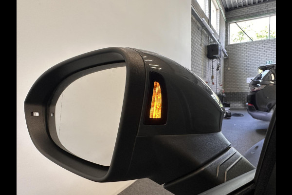Volkswagen GOLF Variant 1.0 eTSI DSG-7 Aut. Life Business Airco|ECC Navi Carplay Wireless PDC VA + Camera Adaptive Cruise Control