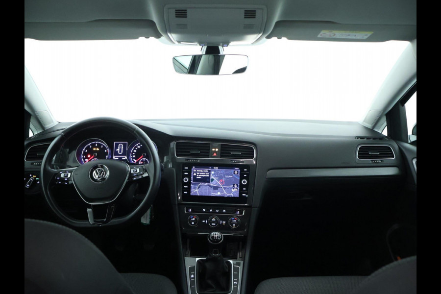 Volkswagen GOLF Variant 1.0 TSI Comfortline NAVI | CarPlay | Dealer onderhouden