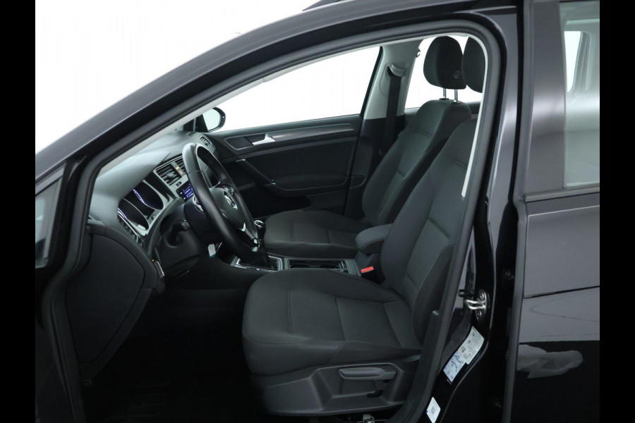 Volkswagen GOLF Variant 1.0 TSI Comfortline NAVI | CarPlay | Dealer onderhouden