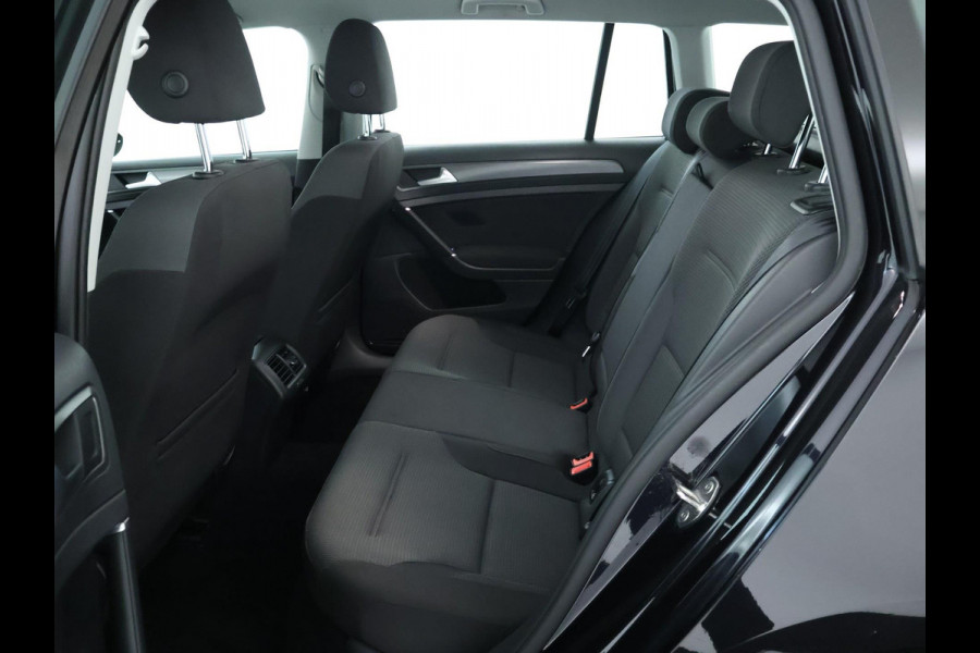 Volkswagen GOLF Variant 1.0 TSI Comfortline NAVI | CarPlay | Dealer onderhouden
