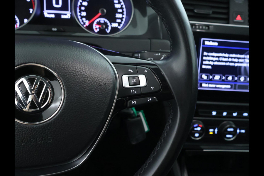Volkswagen GOLF Variant 1.0 TSI Comfortline NAVI | CarPlay | Dealer onderhouden