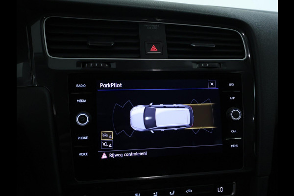 Volkswagen GOLF Variant 1.0 TSI Comfortline NAVI | CarPlay | Dealer onderhouden
