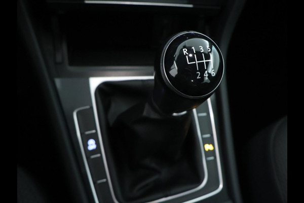 Volkswagen GOLF Variant 1.0 TSI Comfortline NAVI | CarPlay | Dealer onderhouden