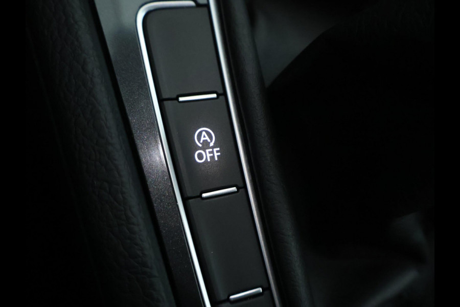 Volkswagen GOLF Variant 1.0 TSI Comfortline NAVI | CarPlay | Dealer onderhouden