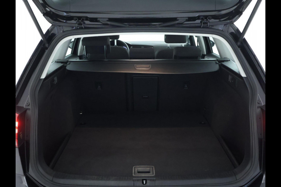 Volkswagen GOLF Variant 1.0 TSI Comfortline NAVI | CarPlay | Dealer onderhouden