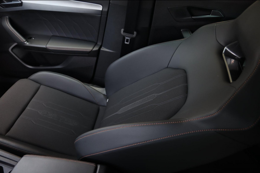 CUPRA Formentor VZ e-Hybrid 245 PK Performance Copper Edition / KEYLESS / ACC / CAMERA / DODEHOEK / CARPLAY