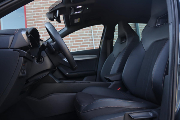 CUPRA Formentor VZ e-Hybrid 245 PK Performance Copper Edition / KEYLESS / ACC / CAMERA / DODEHOEK / CARPLAY