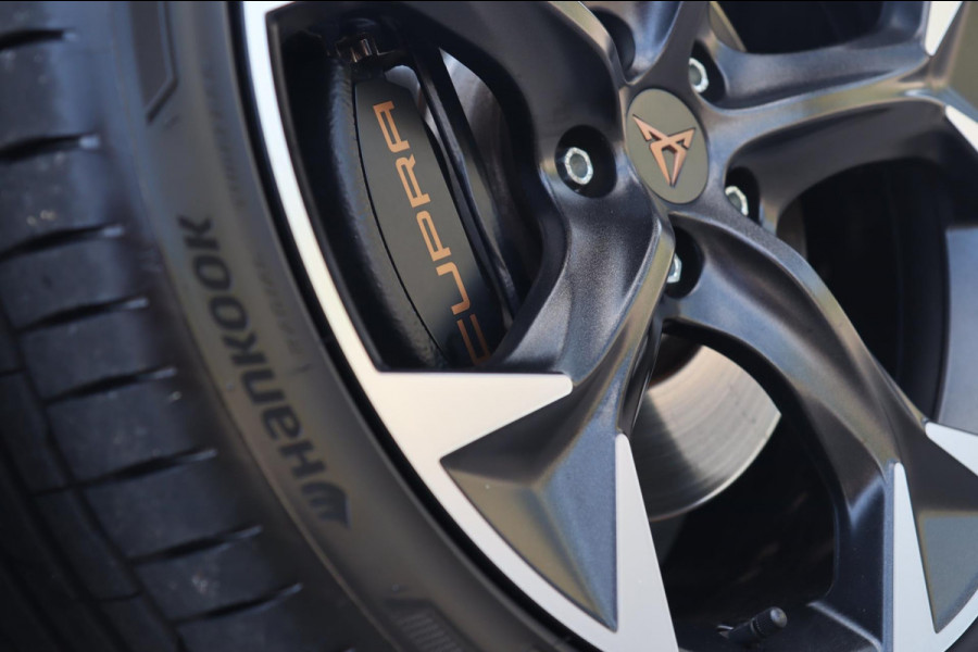 CUPRA Formentor VZ e-Hybrid 245 PK Performance Copper Edition / KEYLESS / ACC / CAMERA / DODEHOEK / CARPLAY