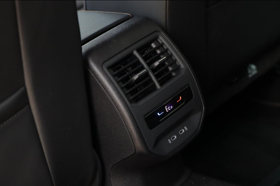CUPRA Formentor VZ e-Hybrid 245 PK Performance Copper Edition / KEYLESS / ACC / CAMERA / DODEHOEK / CARPLAY