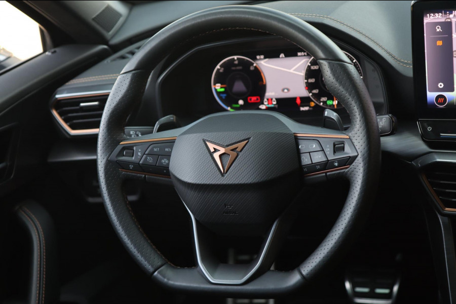 CUPRA Formentor VZ e-Hybrid 245 PK Performance Copper Edition / KEYLESS / ACC / CAMERA / DODEHOEK / CARPLAY