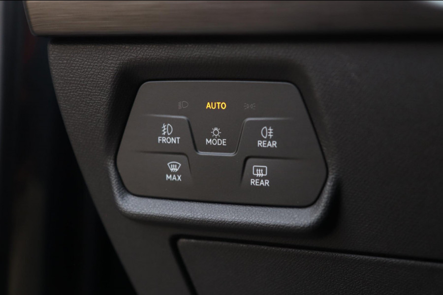 CUPRA Formentor VZ e-Hybrid 245 PK Performance Copper Edition / KEYLESS / ACC / CAMERA / DODEHOEK / CARPLAY