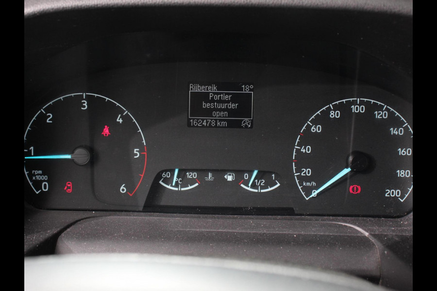 Ford Transit Custom L2H1 Dubbele cabine Trend Climate control Cruise control LED Parkeersensoren Trekhaak Apple Carplay/ Android Auto