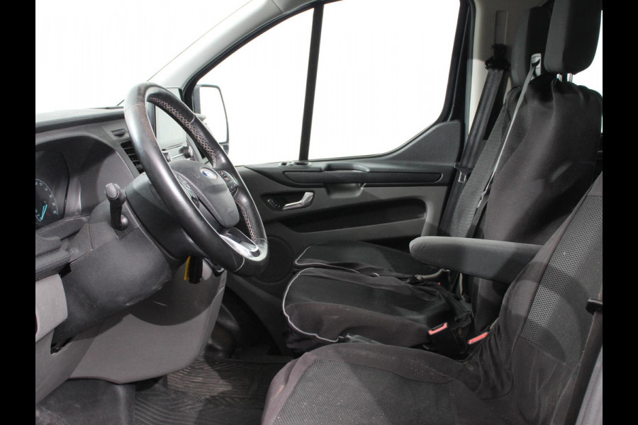 Ford Transit Custom L2H1 Dubbele cabine Trend Climate control Cruise control LED Parkeersensoren Trekhaak Apple Carplay/ Android Auto