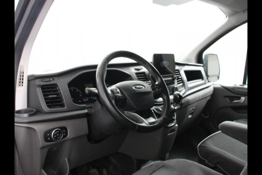 Ford Transit Custom L2H1 Dubbele cabine Trend Climate control Cruise control LED Parkeersensoren Trekhaak Apple Carplay/ Android Auto