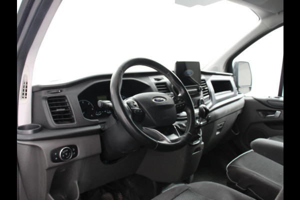 Ford Transit Custom L2H1 Dubbele cabine Trend Climate control Cruise control LED Parkeersensoren Trekhaak Apple Carplay/ Android Auto
