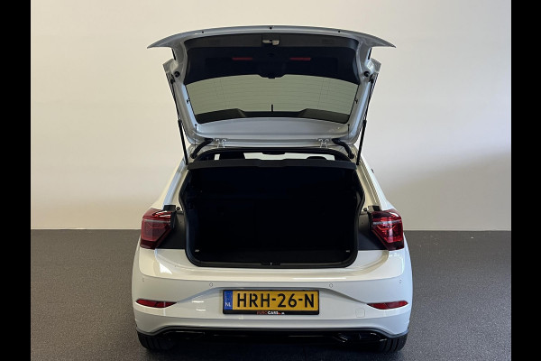 Volkswagen Polo 1.0 TSI DSG R-Line Black Pack Navigatie Apple Carplay/Android Auto Adaptive Parkeersensoren Stoelverwarming Virtual Cockpit Ledverlichting Climate Control