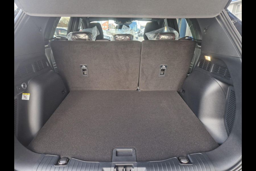 Ford Kuga 2.5 PHEV ST-Line | 243pk Voorraad Auto ! Winterpack | Wegklapbare Trekhaak | 2.100kg Trekgewicht