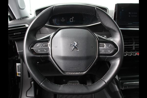 Peugeot e-2008 EV Allure 50 kWh Climate control Navigatie Cruise control LED Parkeersensoren voor + achter Apple Carplay/ Android Auto
