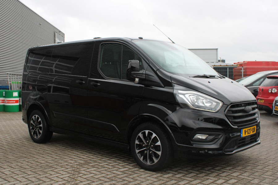 Ford Transit Custom 310 2.0 TDCI 170 PK L1H1 Sport | Camera | Voorruitverwarming | 17 INCH Lichtmetalen Velgen | Lederen Bekleding | Navigatie | BLIS | Lane departure |
