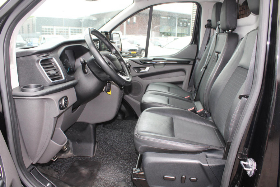 Ford Transit Custom 310 2.0 TDCI 170 PK L1H1 Sport | Camera | Voorruitverwarming | 17 INCH Lichtmetalen Velgen | Lederen Bekleding | Navigatie | BLIS | Lane departure |