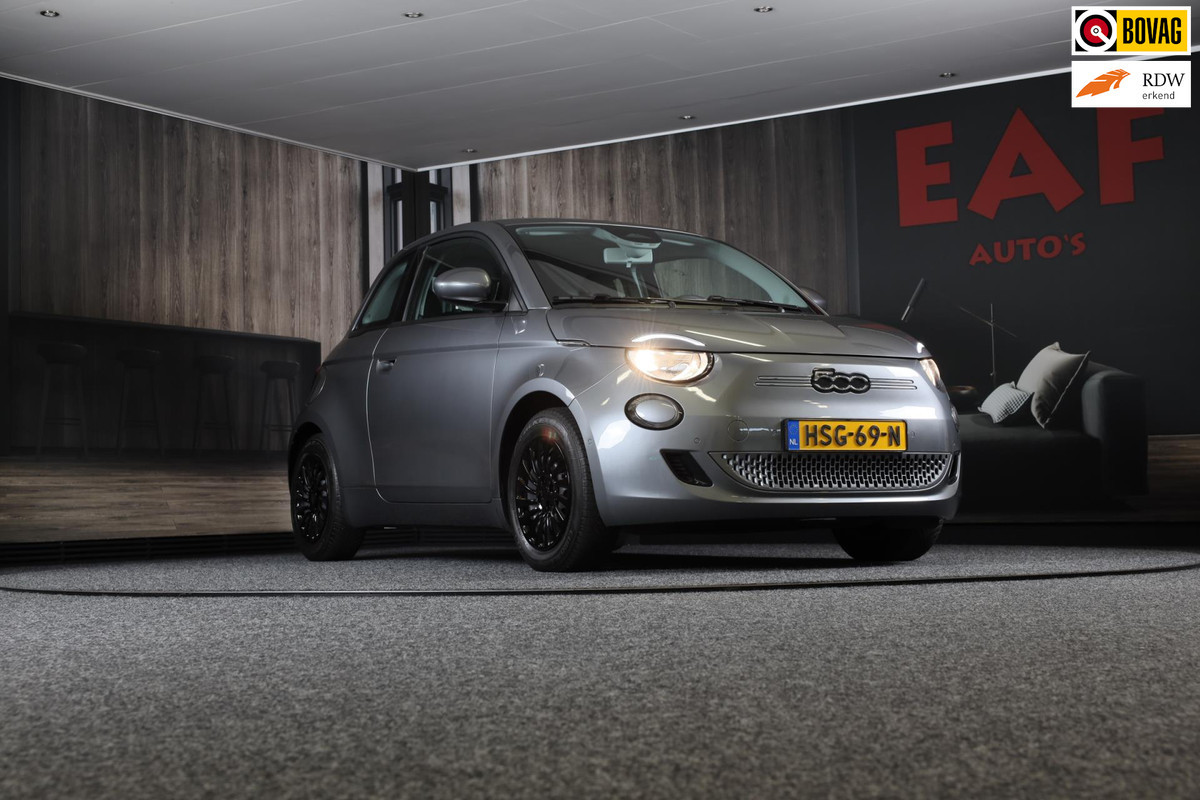 Fiat 500 42 kWh / AUT / Navi / Cruise Control / Camera / Dode Hoek Detectie / Led / Pdc Fiat 500 42 kWh / AUT / Navi / Cruise Control / Camera / Dode Hoek Detectie / Led / Pdc
