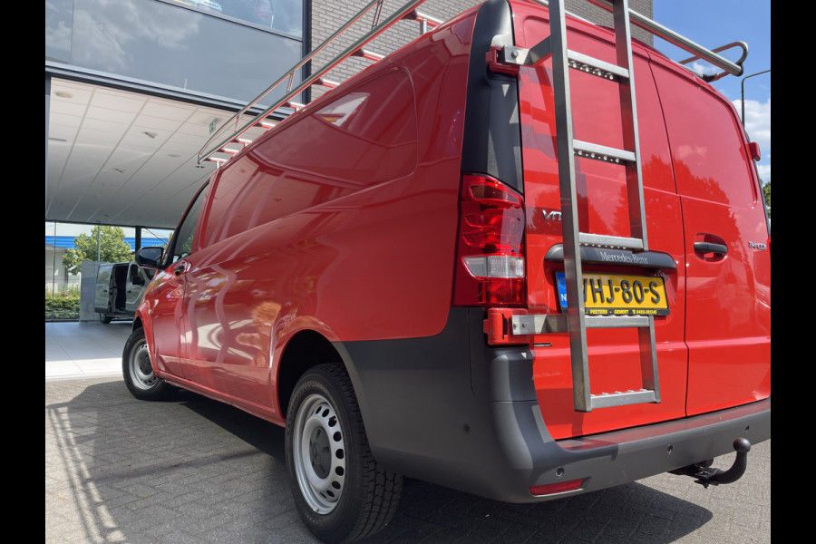 Mercedes-Benz Vito 114 CDI Extra Lang Airco - Cruise control - Navigatie full map - Achteruitrijcamera - Zijschuifdeur rechts - Parkeersensoren voor en achter - Trekhaak - Aluminium trap - zeer nette bus