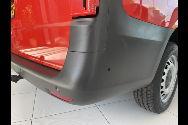 Mercedes-Benz Vito 114 CDI Extra Lang Airco - Cruise control - Navigatie full map - Achteruitrijcamera - Zijschuifdeur rechts - Parkeersensoren voor en achter - Trekhaak - Aluminium trap - zeer nette bus