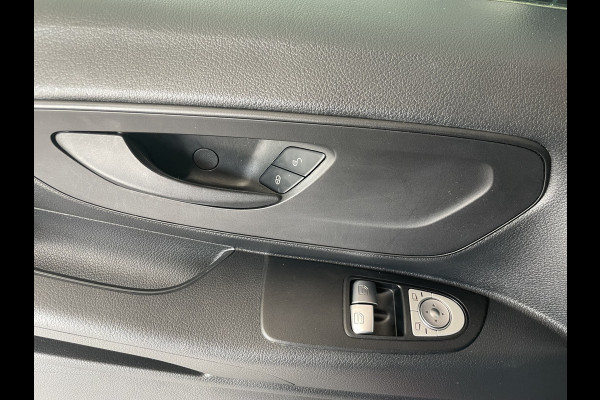 Mercedes-Benz Vito 114 CDI Extra Lang Airco - Cruise control - Navigatie full map - Achteruitrijcamera - Zijschuifdeur rechts - Parkeersensoren voor en achter - Trekhaak - Aluminium trap - zeer nette bus
