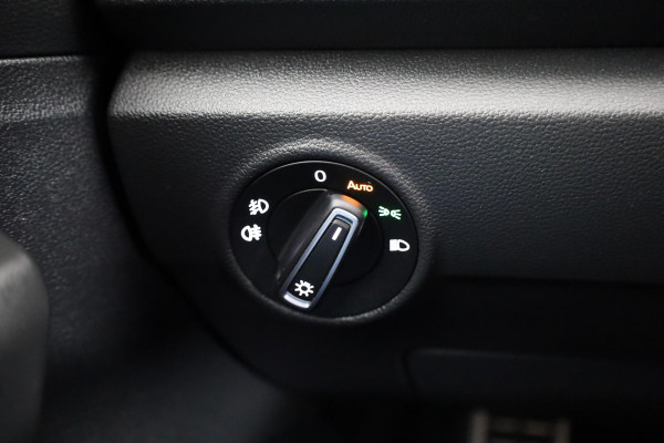 Volkswagen T-Roc 1.5 TSI Sport Business R | Automaat | Digitale Dashbord | Navigatie  | Acteruitrij camera | Elektrische Achterklep | LM Velgen 19" |