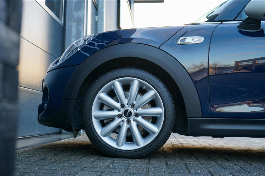 MINI Cooper S 2.0 Chili Panorama, Union-jack LED Achter, Parkeersensoren, LED, Sportstoelen, Cruisecontrol, 17 inch LM Velgen