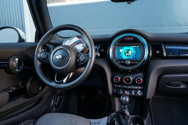 MINI Cooper S 2.0 Chili Panorama, Union-jack LED Achter, Parkeersensoren, LED, Sportstoelen, Cruisecontrol, 17 inch LM Velgen