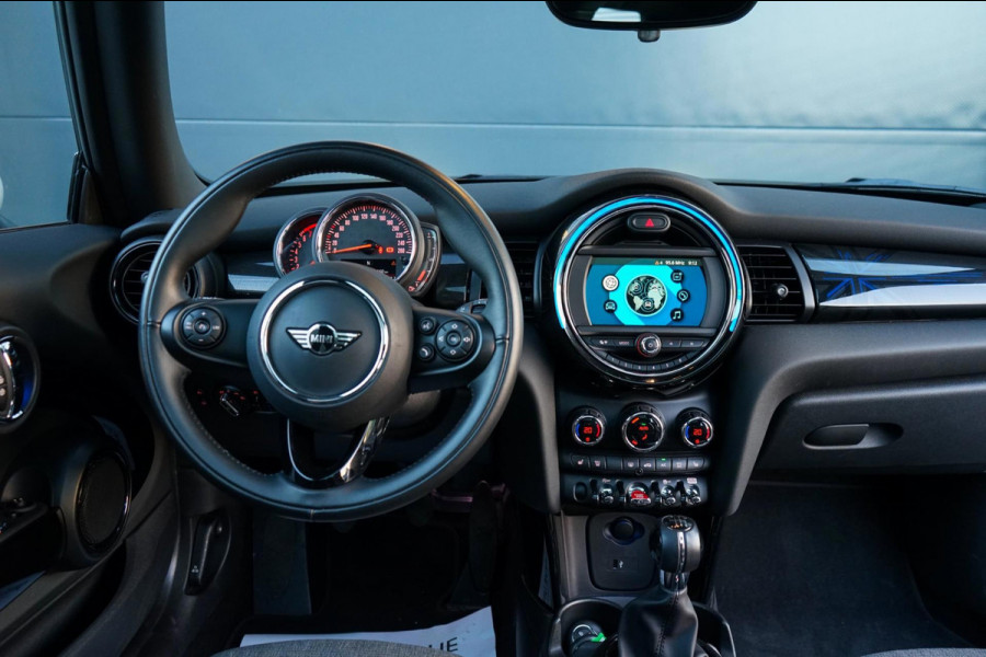 MINI Cooper S 2.0 Chili Panorama, Union-jack LED Achter, Parkeersensoren, LED, Sportstoelen, Cruisecontrol, 17 inch LM Velgen