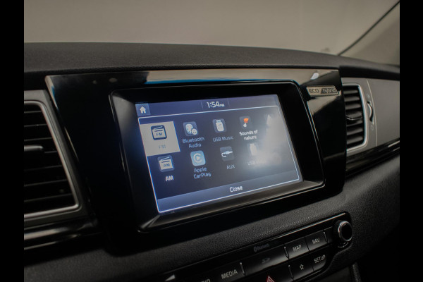 Kia Niro 1.6 GDi Hybrid Edition Sport (SCHUIFDAK,APPLE CARPLAY,NAVI,STOELVERWARMING,CAMERA,CRUISE,CLIMATE,PDC,NETTESTAAT)
