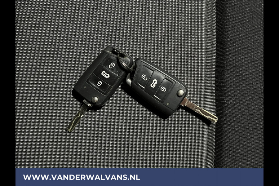 Volkswagen Crafter 2.0 TDI 141pk L3H3 L2H2 Euro6 Airco | Camera | Apple Carplay | Cruisecontrol Android Auto