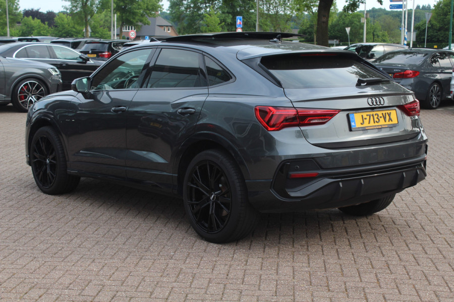 Audi Q3 Sportback 45 TFSI quattro edition one / Trekhaak / Panoramadak / Camera / Leder / 20'' / Matrix LED / Navigatie / Stoelverwarming / DAB / ACC