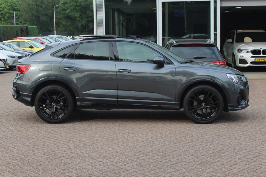 Audi Q3 Sportback 45 TFSI quattro edition one / Trekhaak / Panoramadak / Camera / Leder / 20'' / Matrix LED / Navigatie / Stoelverwarming / DAB / ACC