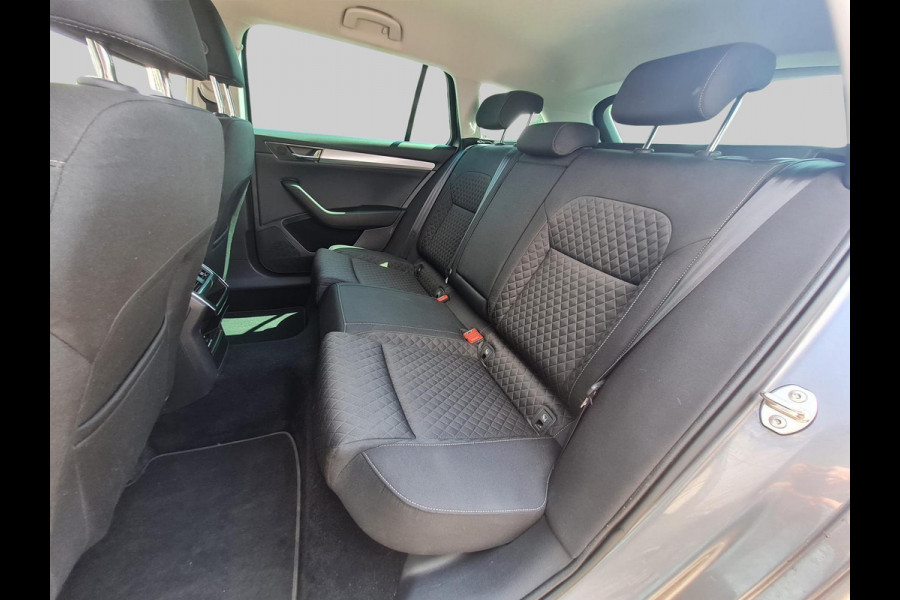 Škoda Superb Combi 1.4 TSI iV Business Edition Plus PHEV | trekhaak wegklapbaar