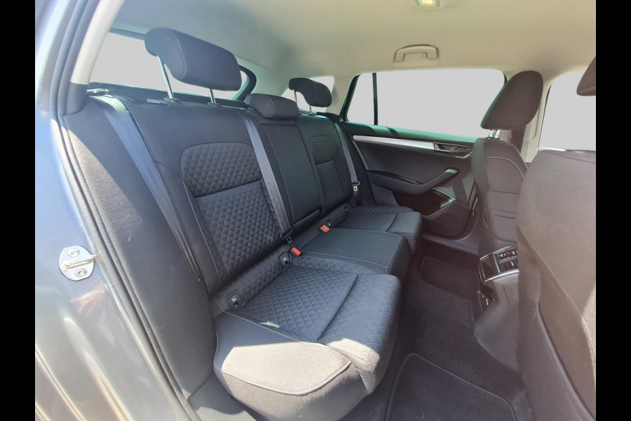 Škoda Superb Combi 1.4 TSI iV Business Edition Plus PHEV | trekhaak wegklapbaar